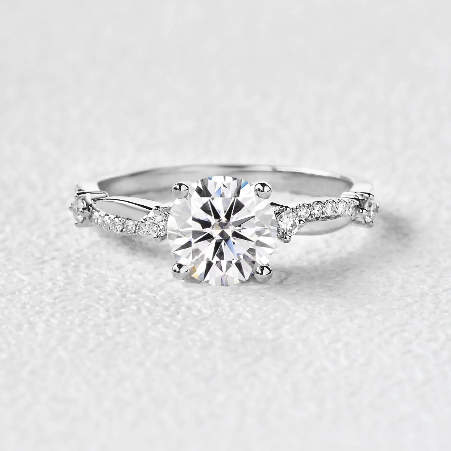 1.0ct Round Cut Moissanite Twisted Solitaire Ring