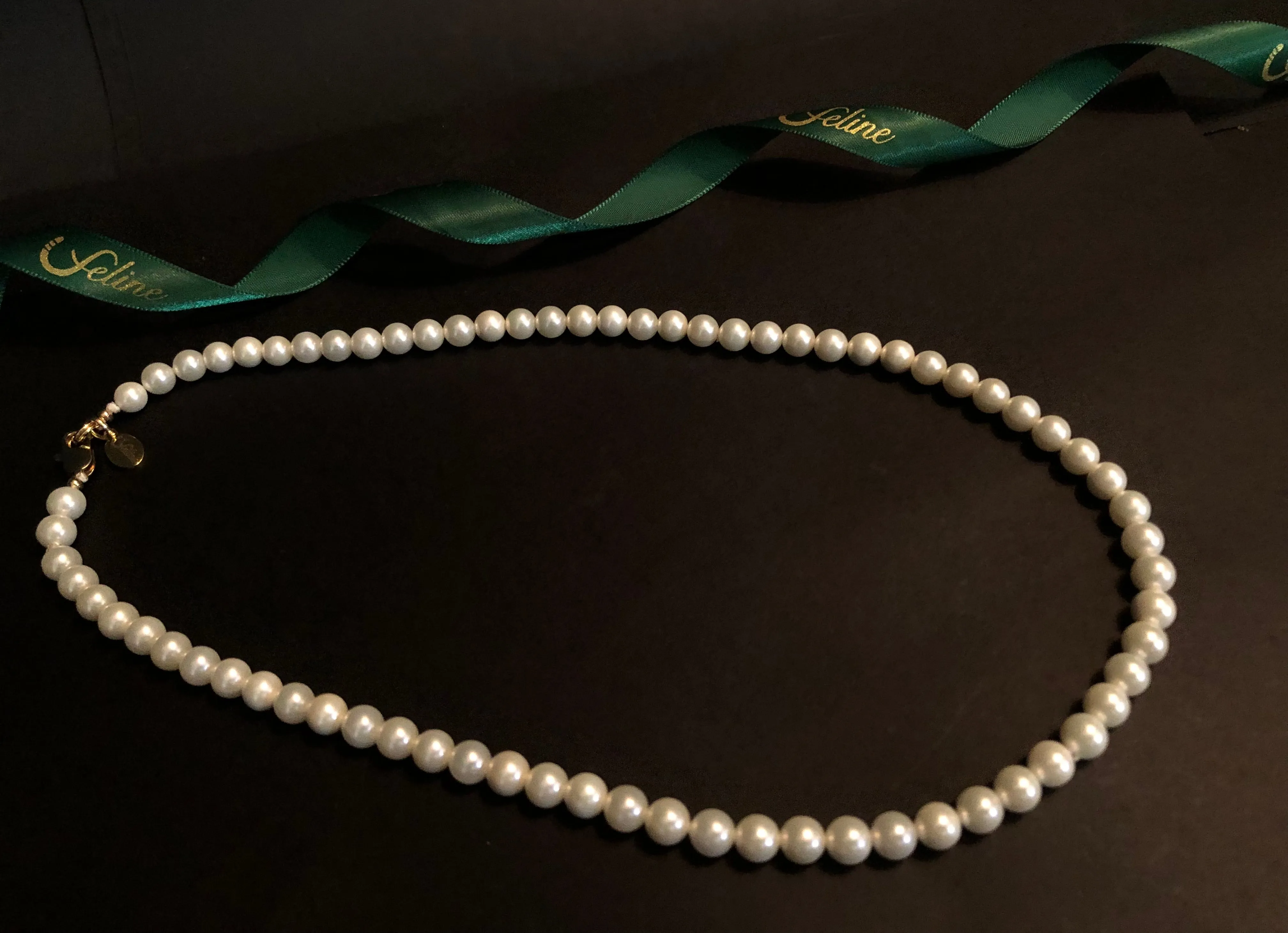 Classic Pearl Necklace