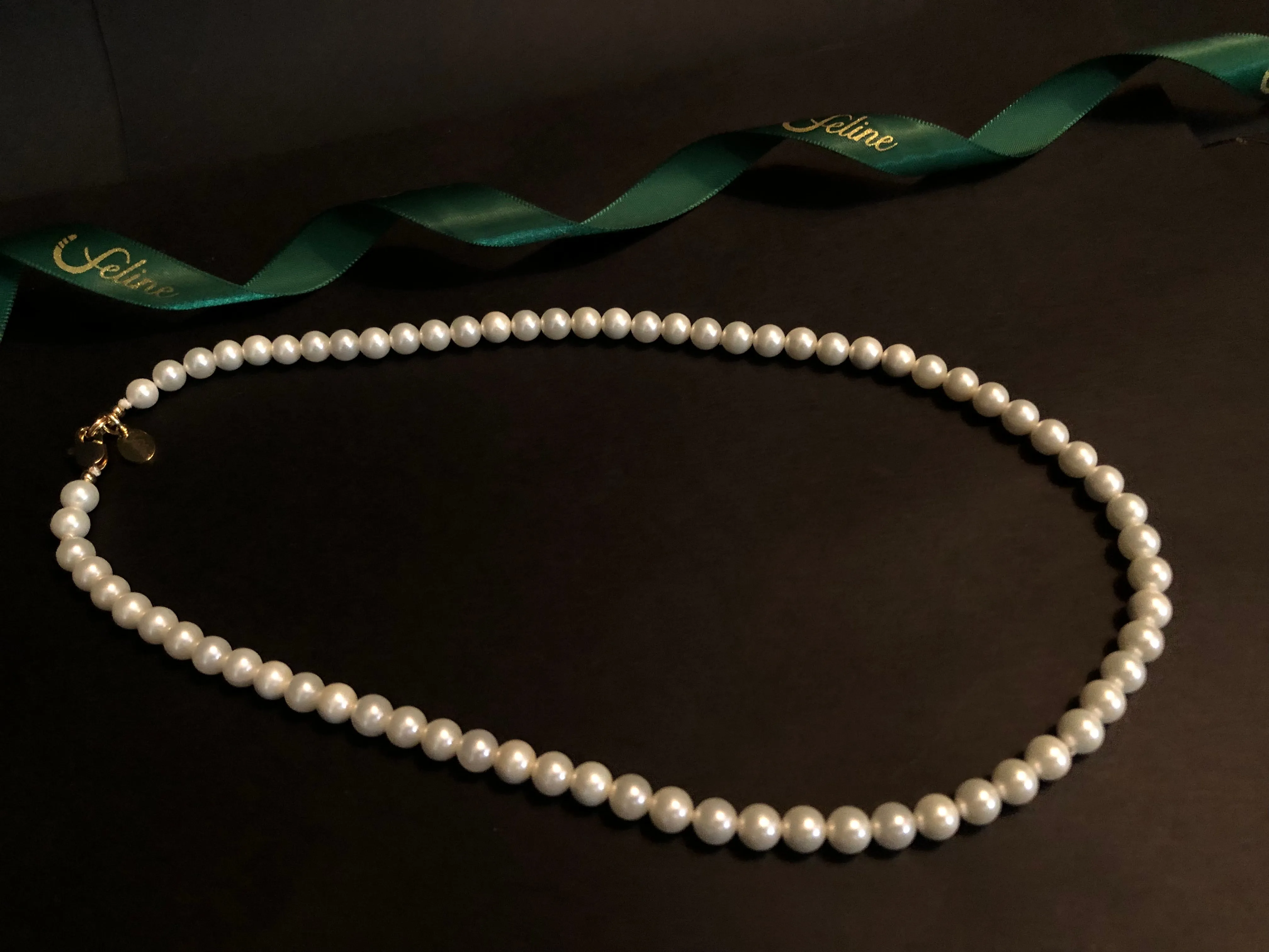 Classic Pearl Necklace