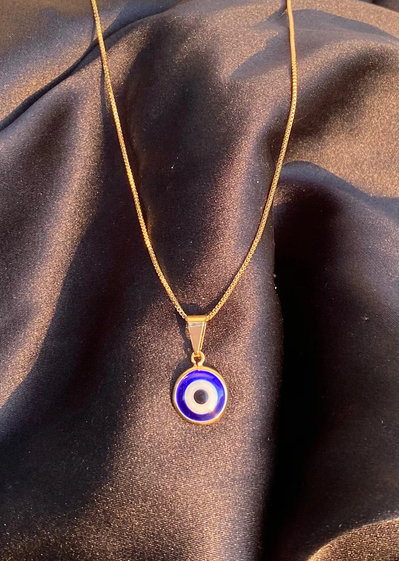 Evil Eye Circle Necklace in Gold