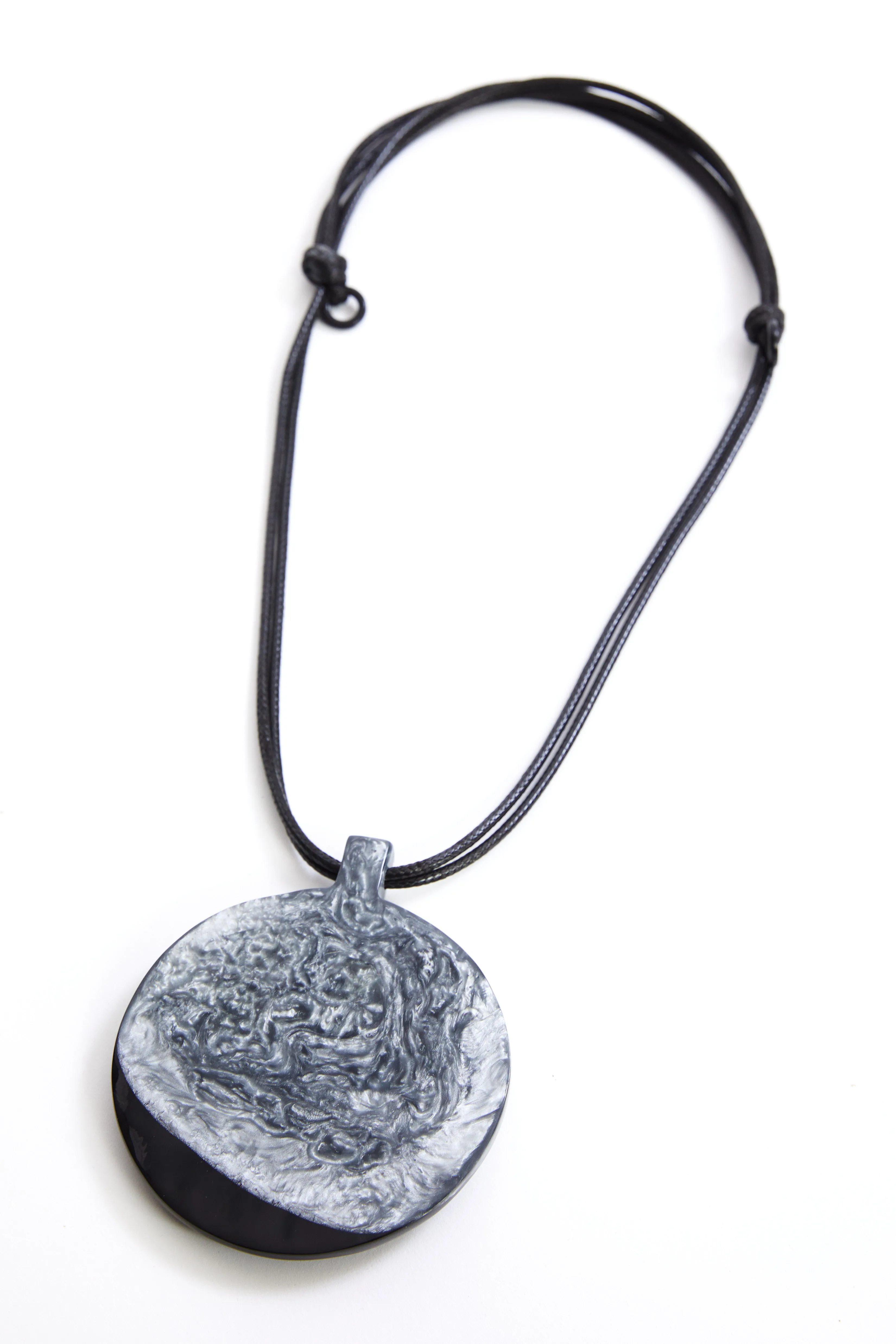 Ora 2 Tone Disc Necklace