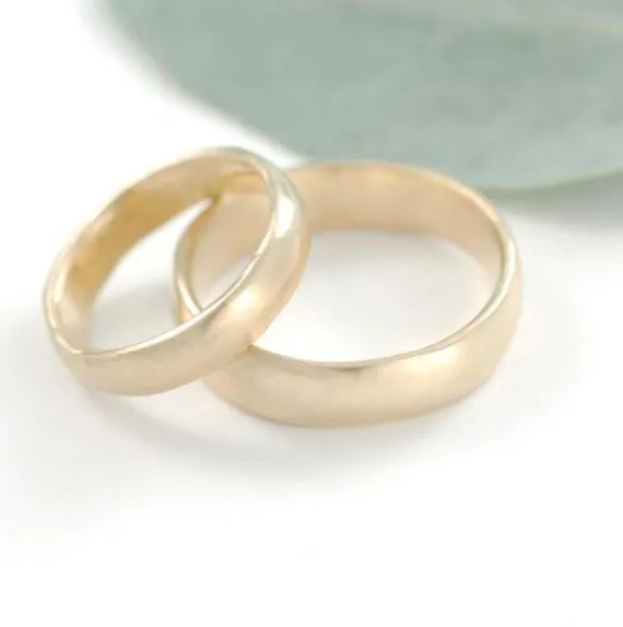 Simplicity Ring in Yellow Gold - Made to Order