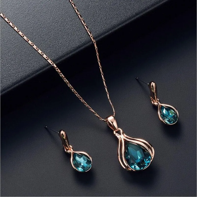 Women Elegant Waterdrop Rhinestone Pendant Necklace Earrings Set